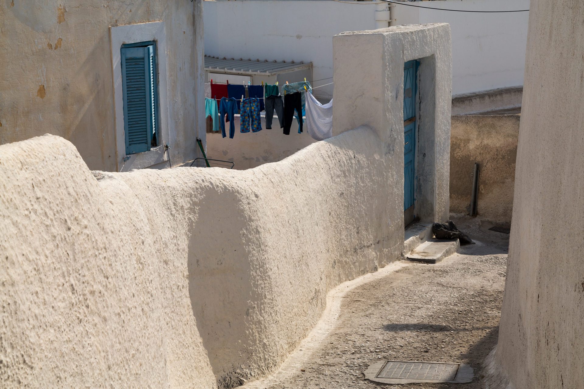 rue dans un village des Cyclades